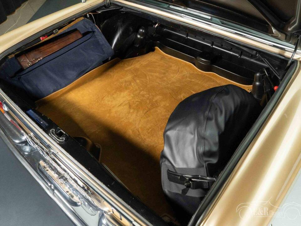 Image 5/19 de Mercedes-Benz 280 SE 3,5 (1970)