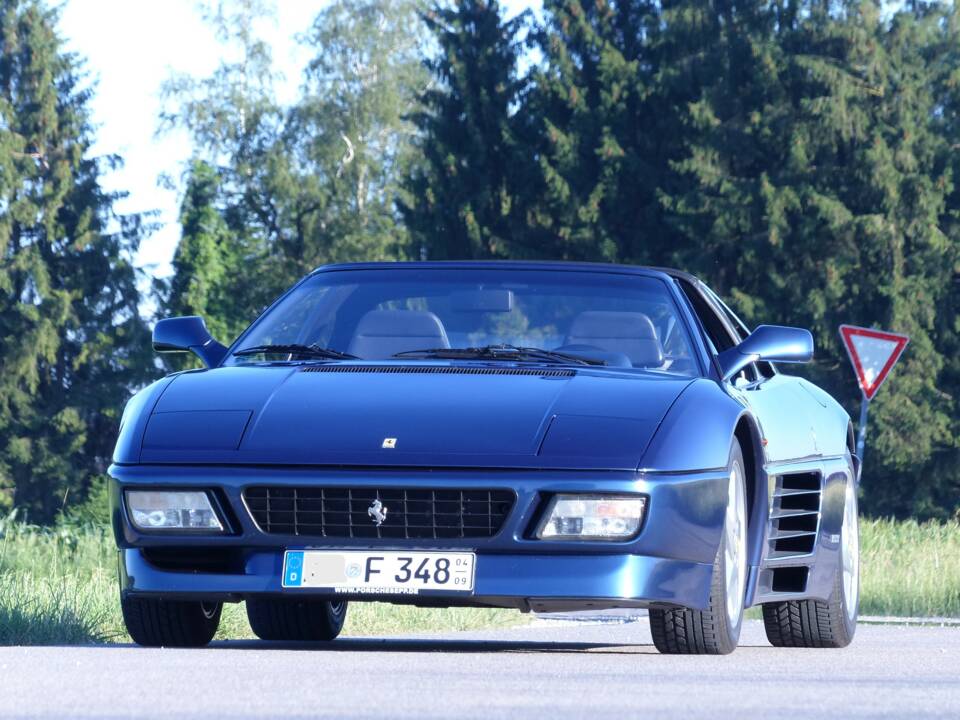 Immagine 13/37 di Ferrari 348 GTS (1994)