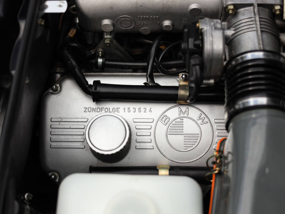 Image 81/95 of BMW 3.0 CSi (1975)