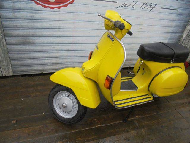 Piaggio Vespa PX 125 E (1982) in vendita a 4.999 €