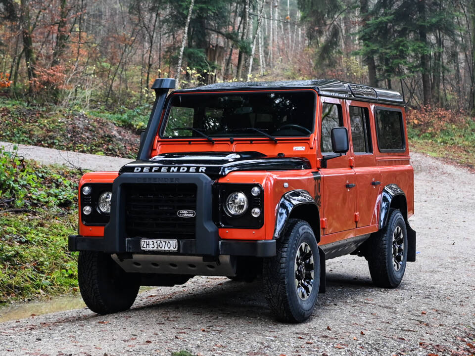 Image 1/39 of Land Rover Defender 110 (2015)