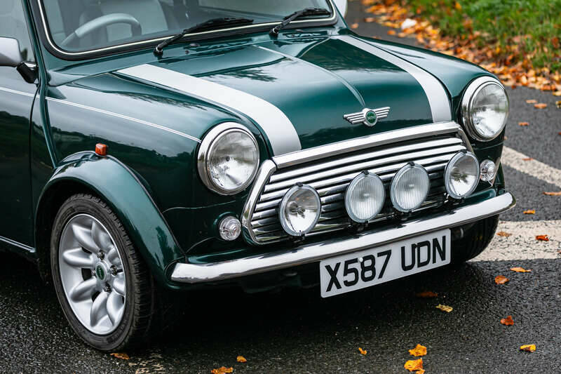 Immagine 8/38 di Rover Mini Cooper Sport (2000)