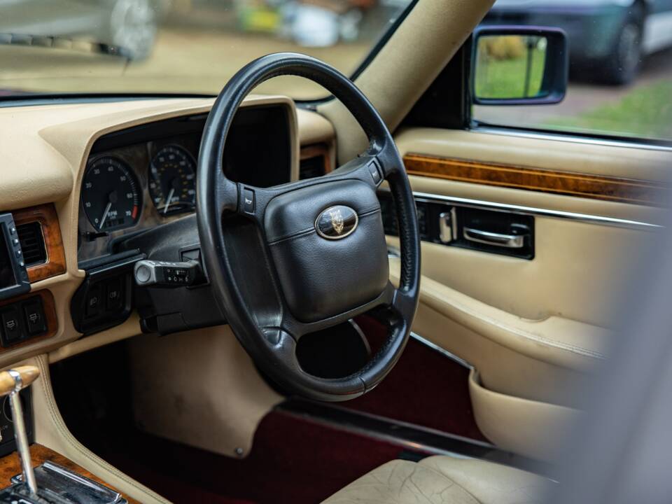 Bild 32/41 von Jaguar XJS 5.3 V12 (1992)