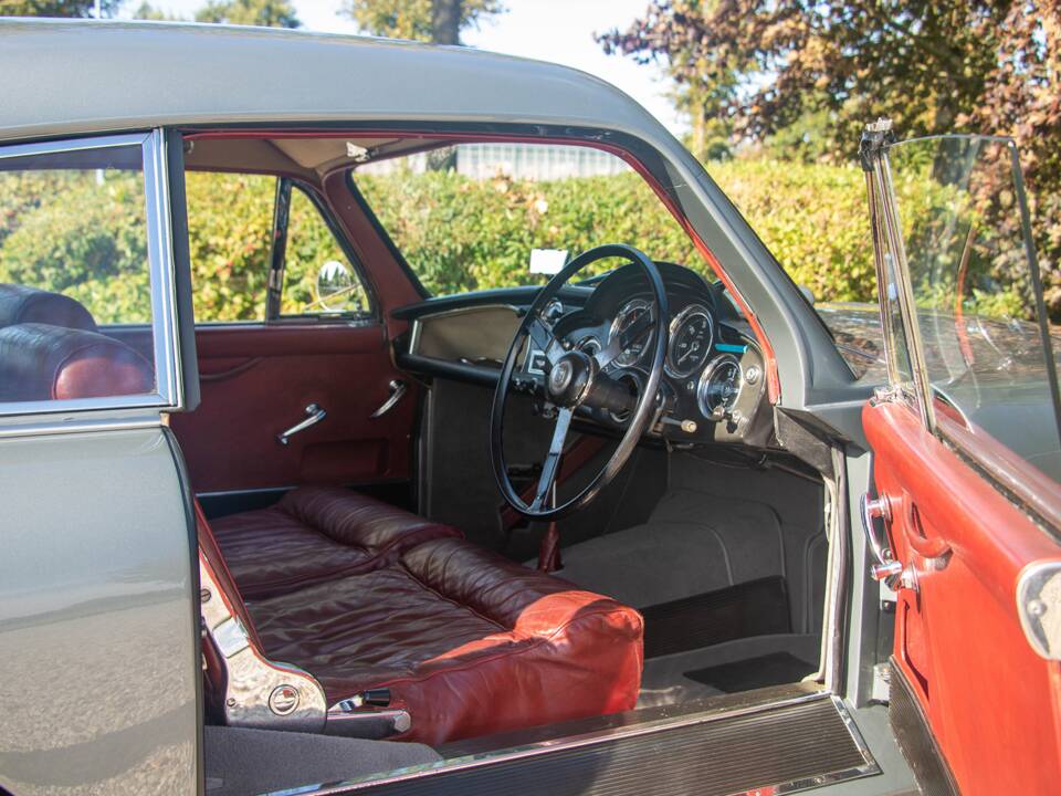 Bild 12/18 von Aston Martin DB 2&#x2F;4 Mk III (1958)