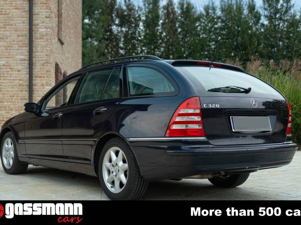 Image 6/15 of Mercedes-Benz C 320 T (2001)