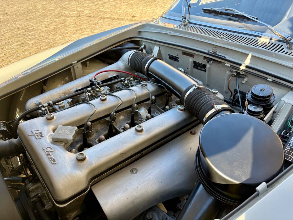 Bild 3/32 von Alfa Romeo 2600 Sprint (1963)