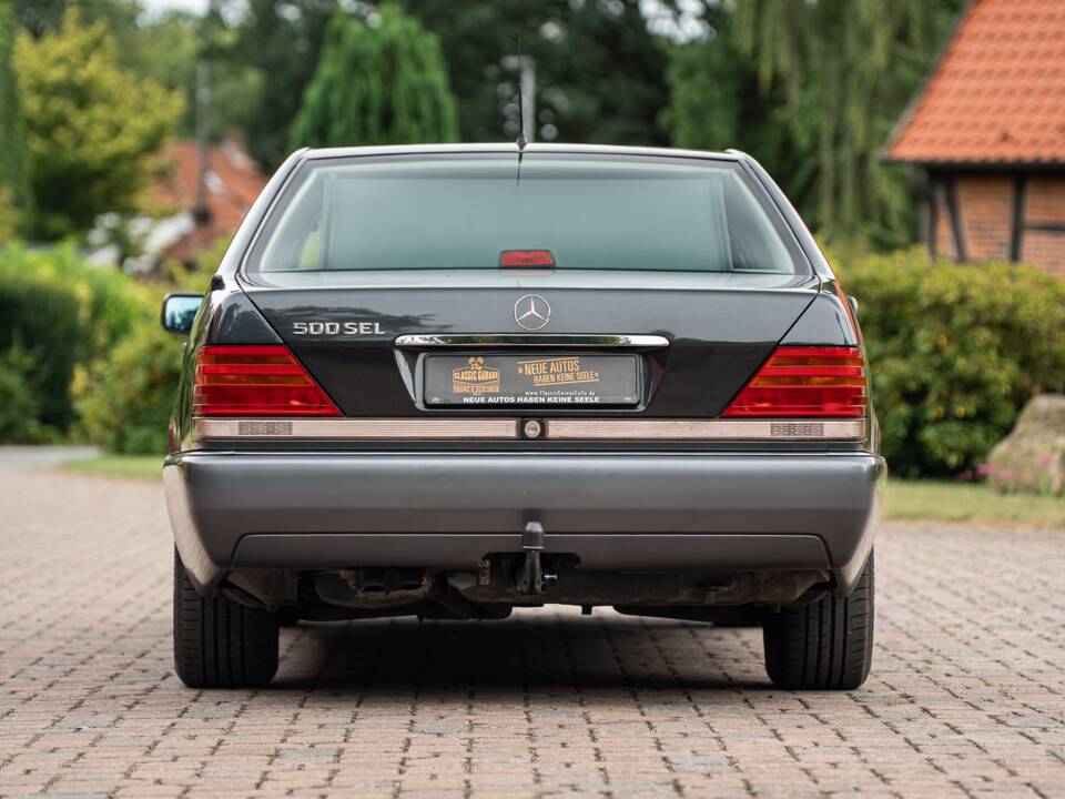 Image 16/54 of Mercedes-Benz 500 SEL (1992)