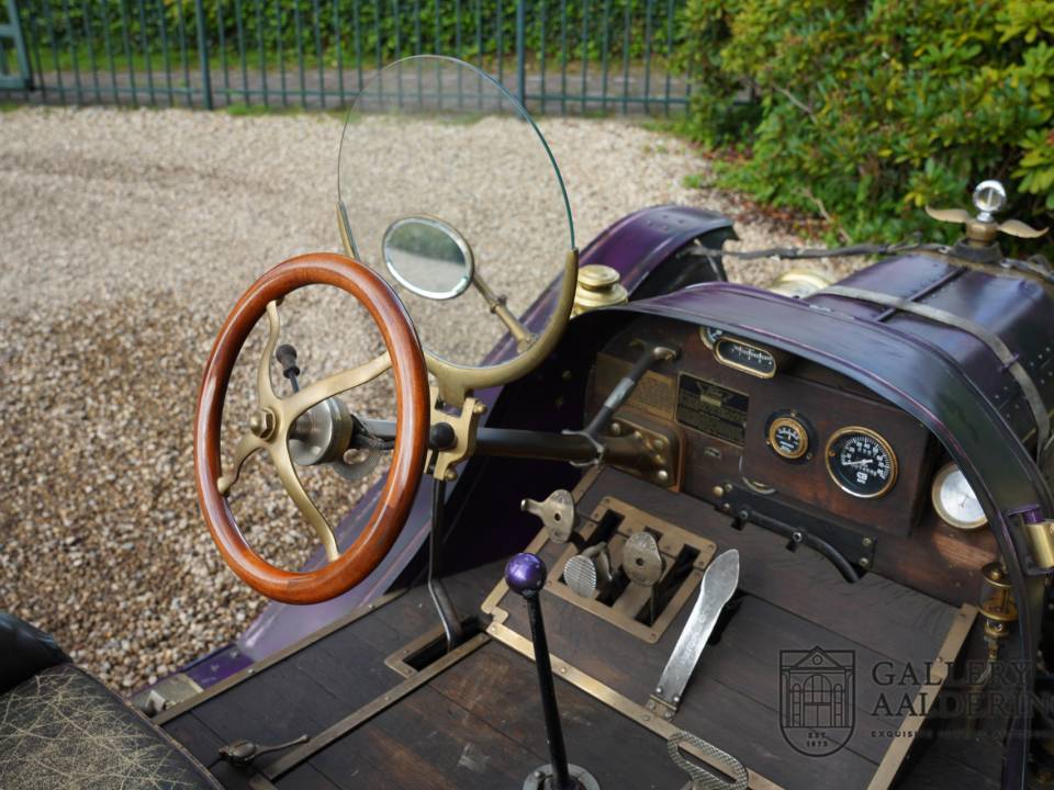 Image 17/50 of Ford Modell T Convertible (1912)