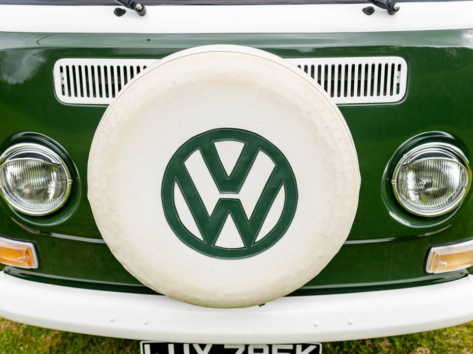 Image 18/50 of Volkswagen T2 Brasil Camper (1972)