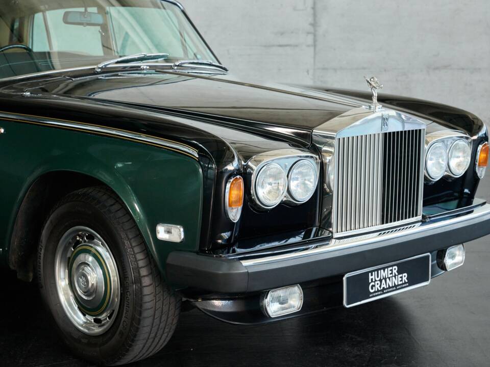 Imagen 25/50 de Rolls-Royce Silver Shadow II (1977)
