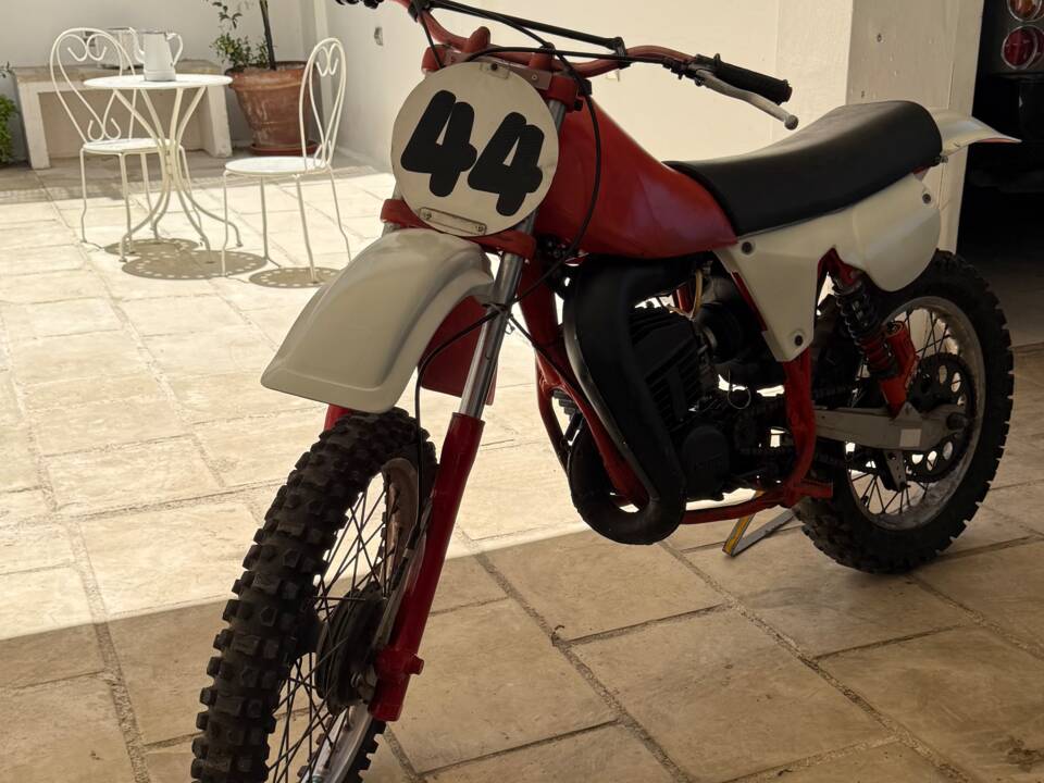 Imagen 2/5 de Aprilia MX 250 (1981)