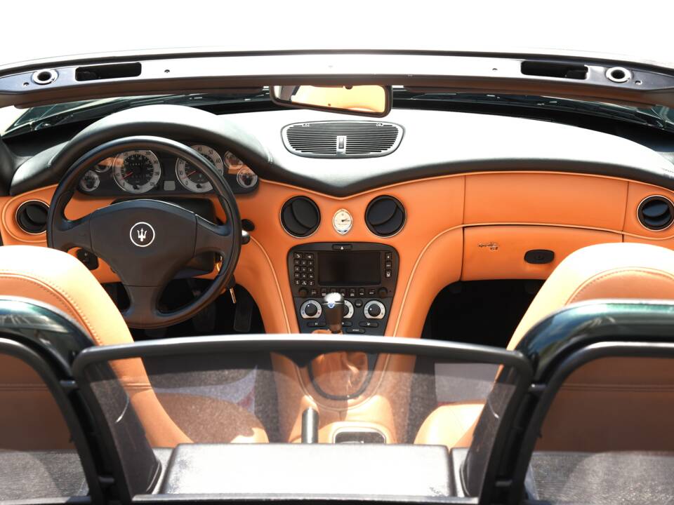 Imagen 14/17 de Maserati Spyder 4200 (2002)