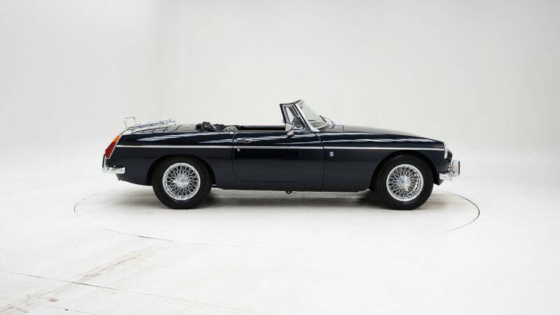 Image 6/15 of MG MGB (1972)