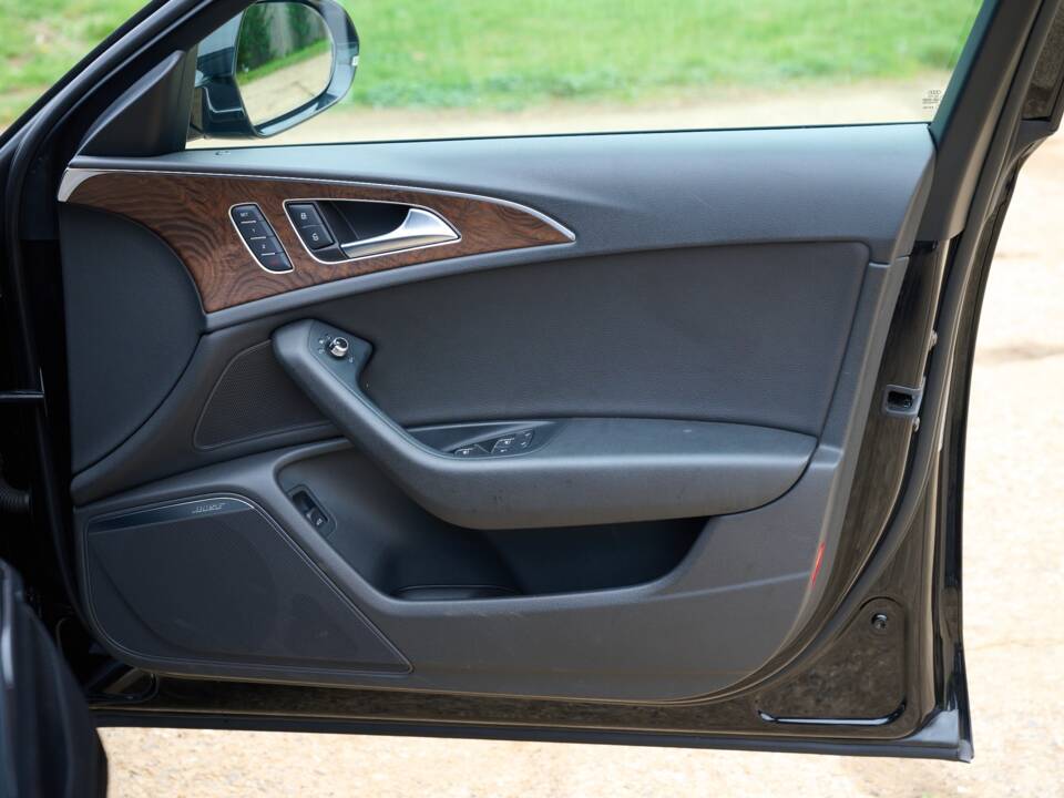 Image 39/50 of Audi A6 3.0 TFSI allroad quattro (2013)