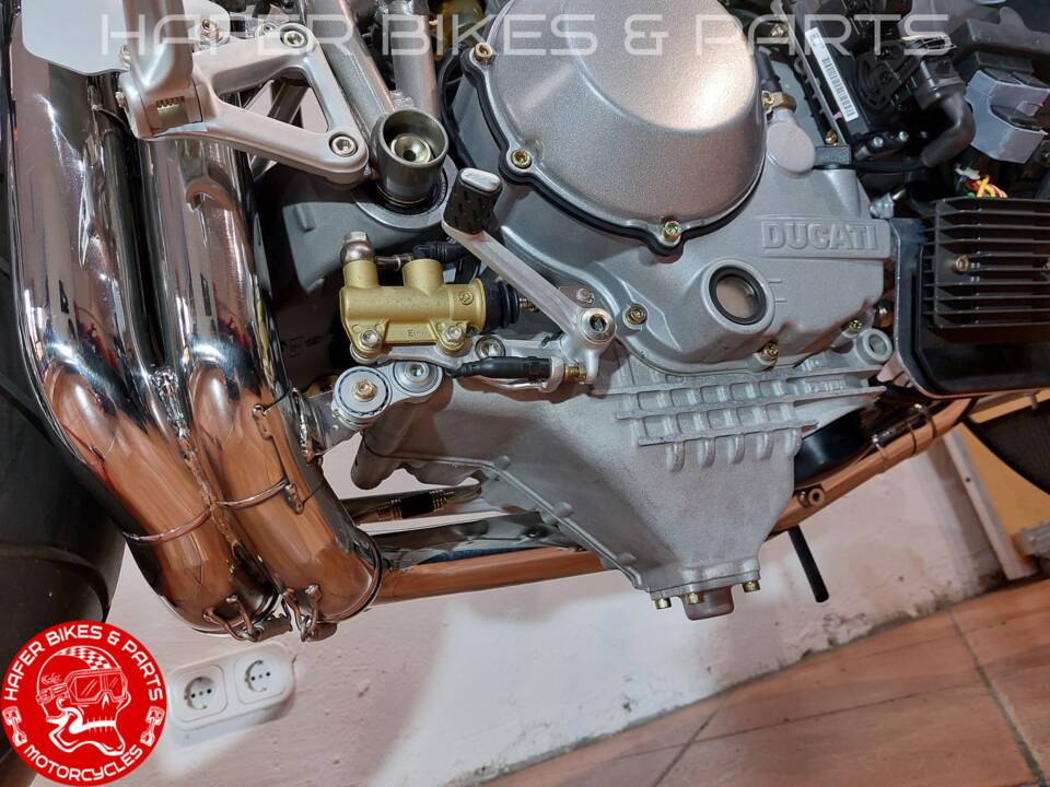 Immagine 20/21 di Ducati DUMMY (2001)