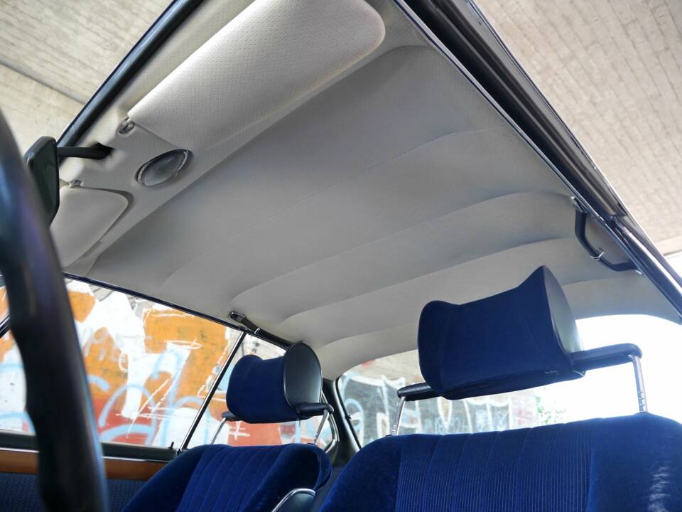 Image 9/26 of BMW 3.0 CSi (1973)