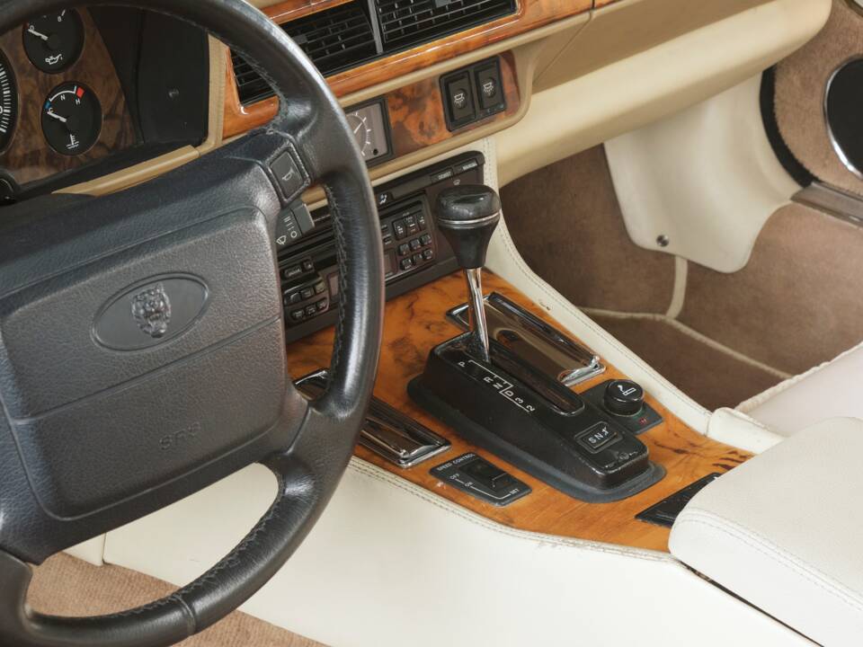 Bild 35/50 von Jaguar XJS 4.0 (1995)