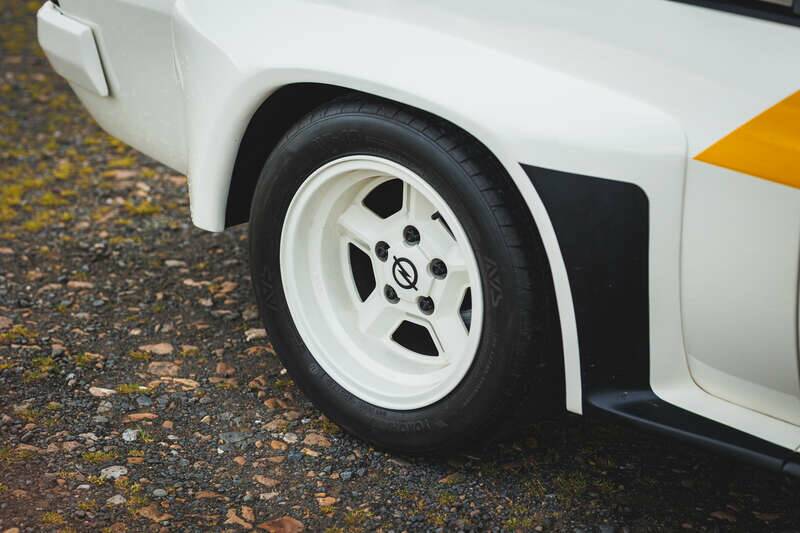 Afbeelding 44/50 van Opel Manta 400 (1983)