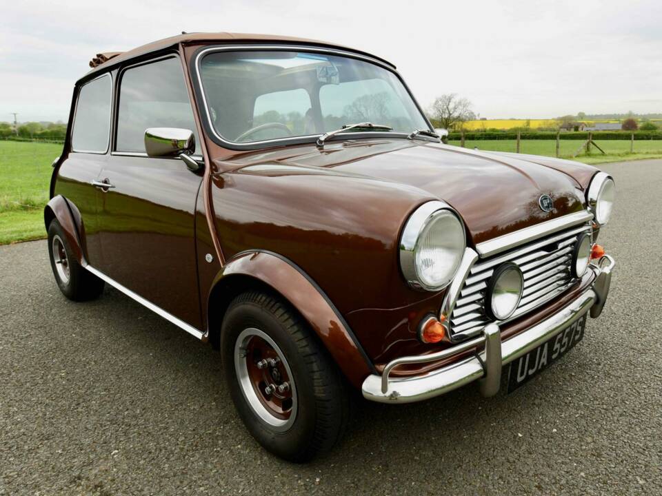 Image 47/50 of Leyland Mini 1275 Wood &amp; Pickett (1976)