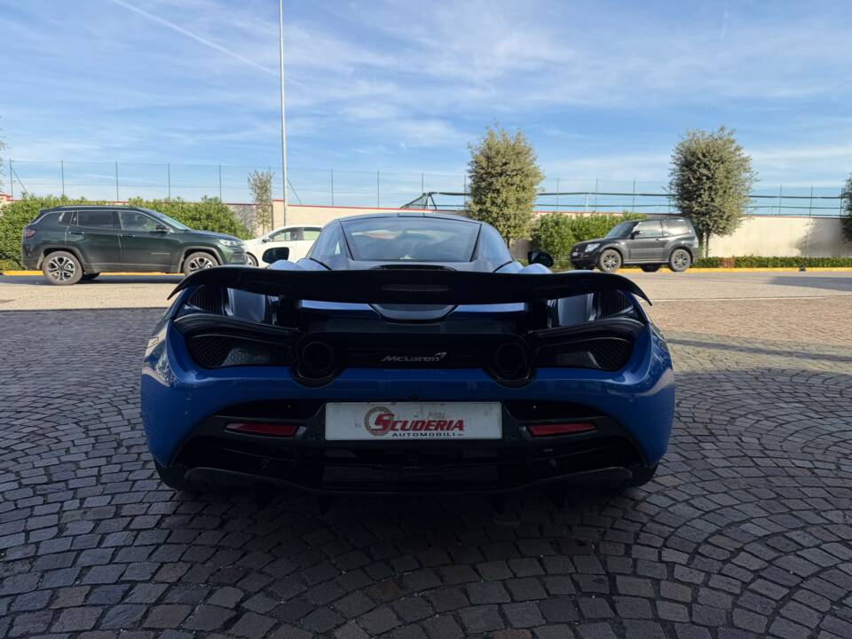 Immagine 5/30 di McLaren 720S (2021)
