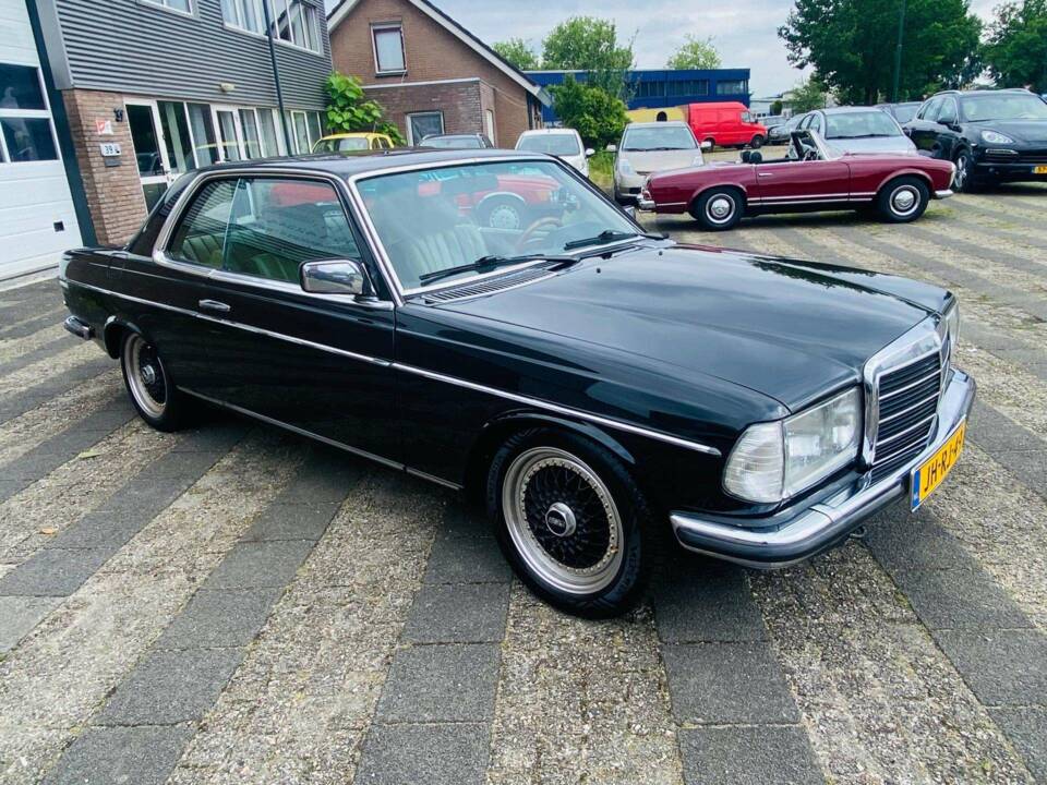 Image 28/50 de Mercedes-Benz 230 C (1980)