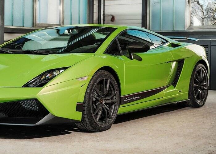 Image 7/7 of Lamborghini Gallardo LP 570-4 Superleggera (2011)