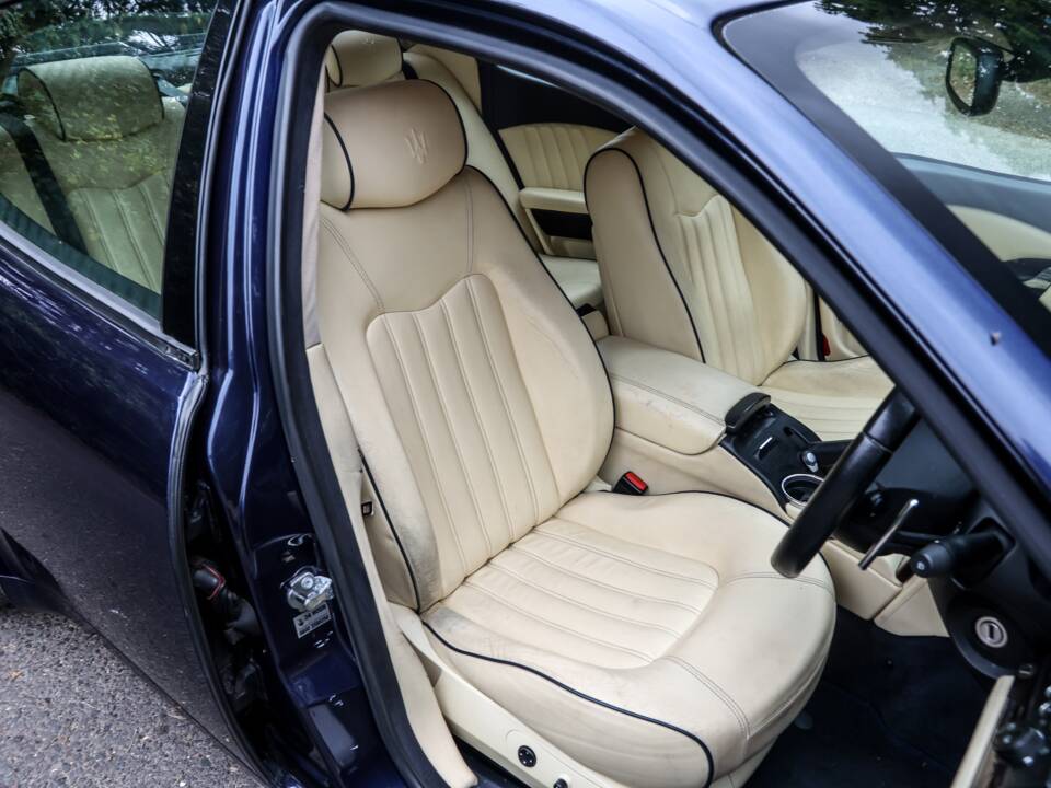 Bild 19/43 von Maserati Quattroporte 4.2 (2004)