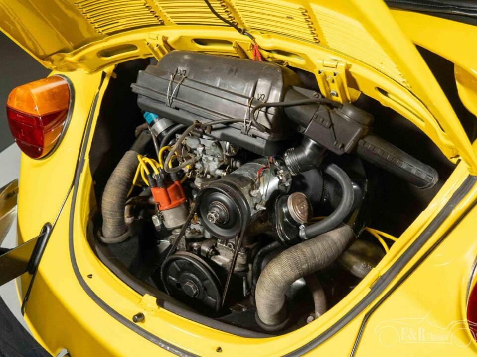 Bild 17/19 von Volkswagen Käfer 1303 LS (1978)
