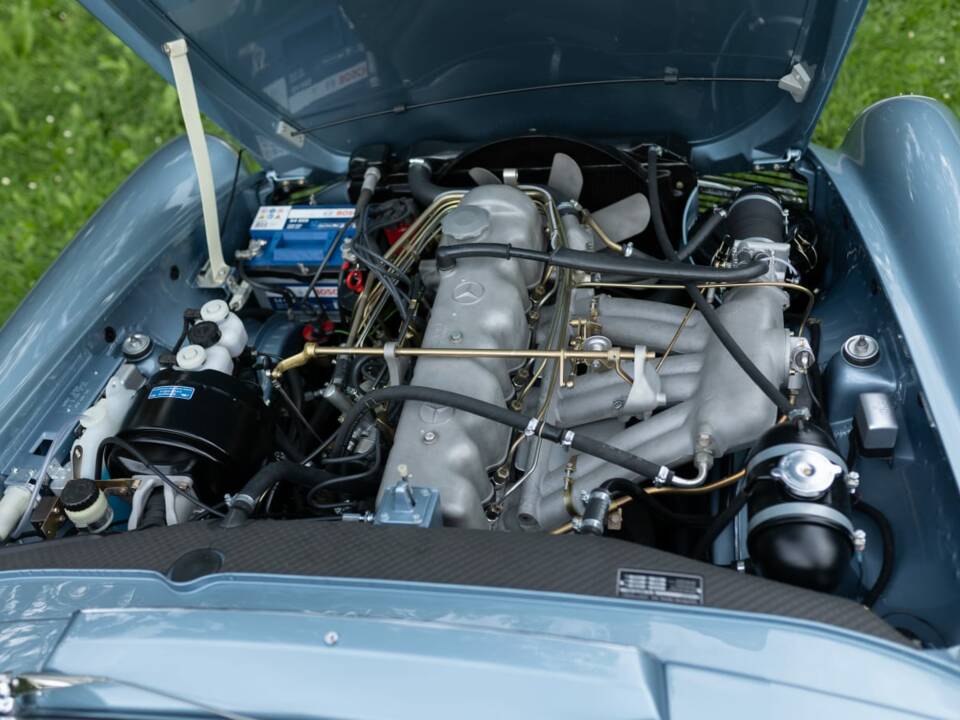 Image 16/16 of Mercedes-Benz 280 SL (1968)