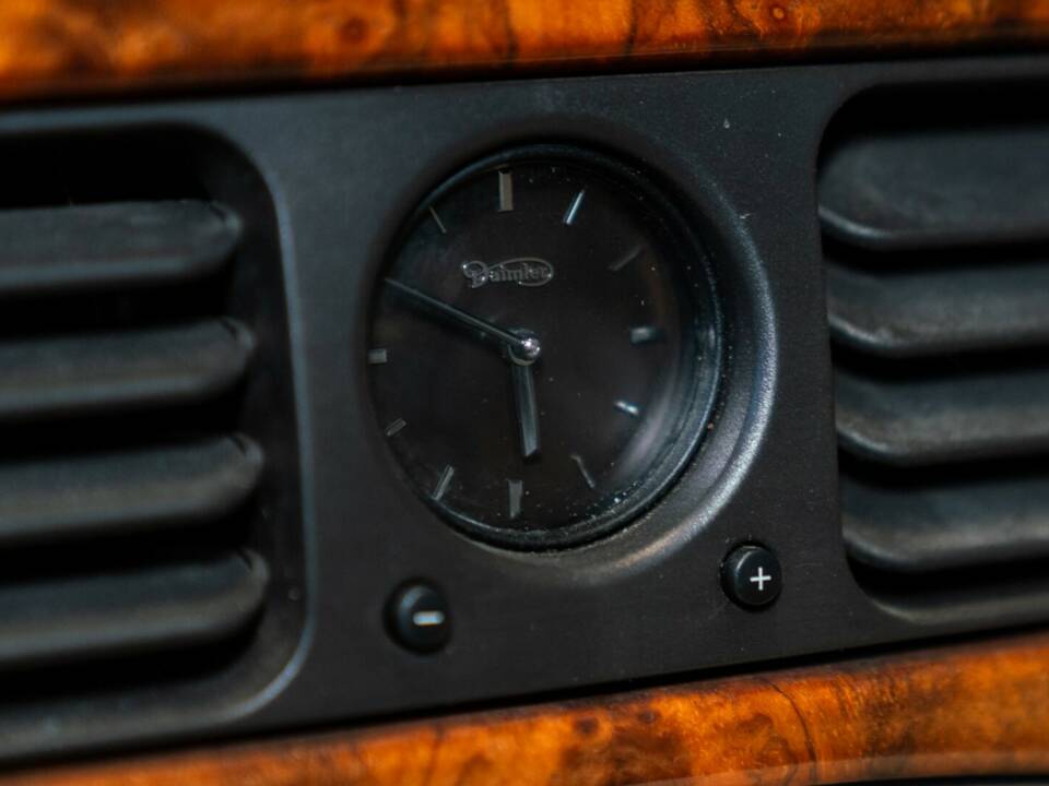 Bild 48/50 von Daimler Super V8 (1997)