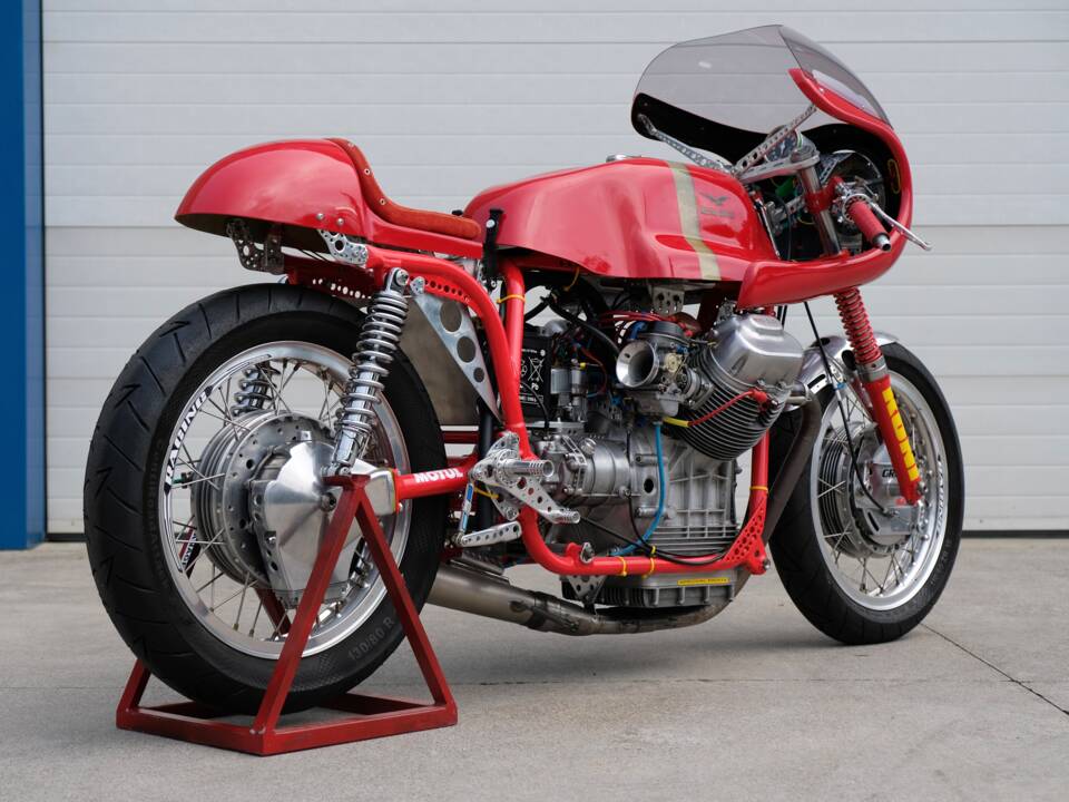 Image 39/44 of Moto Guzzi DUMMY (1972)