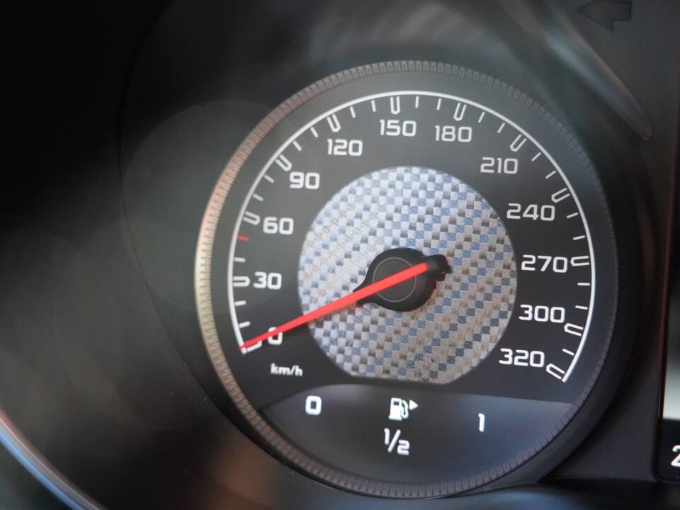 Bild 10/17 von Mercedes-AMG GT (2016)