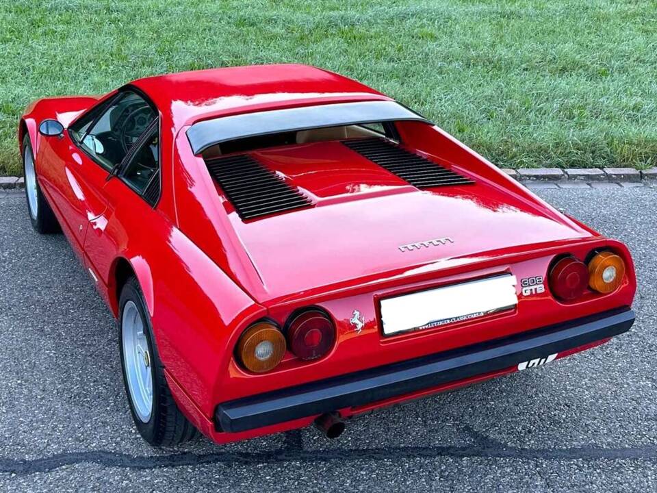 Bild 15/31 von Ferrari 308 GTB (1980)