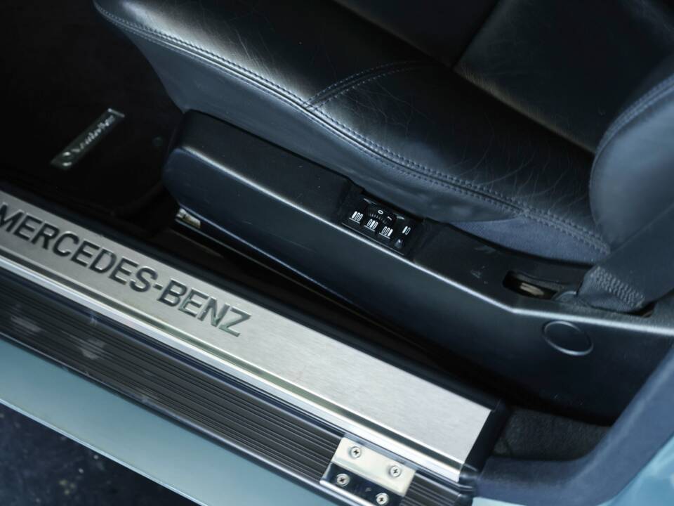 Bild 31/50 von Mercedes-Benz S 600 L (1999)