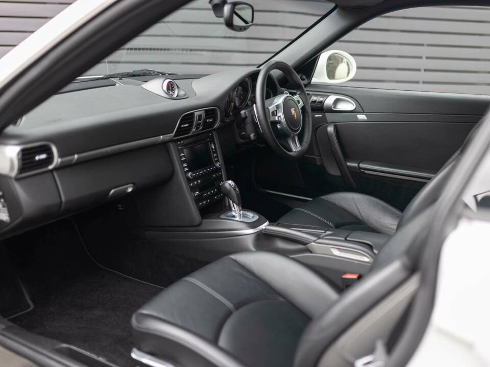 Bild 21/36 von Porsche 911 Carrera GTS (2011)