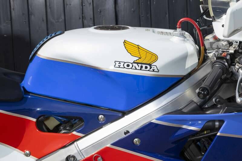 Bild 7/50 von Honda VFR 750R RC 30 (1989)