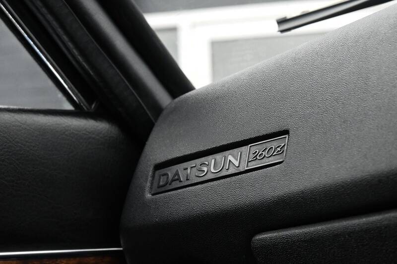 Image 34/40 of Datsun 260-Z (1974)