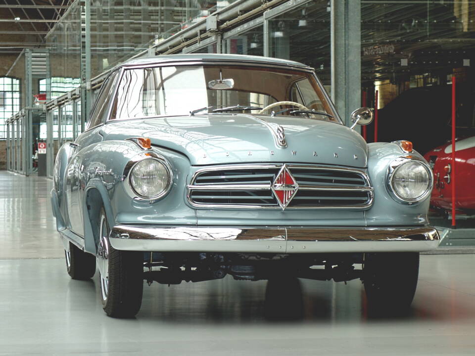 Image 2/42 of Borgward Isabella Coupe (1961)