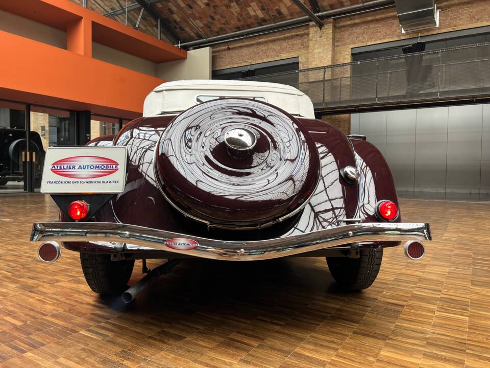 Image 21/38 of Citroën Traction Avant 11 BL Légère (1938)