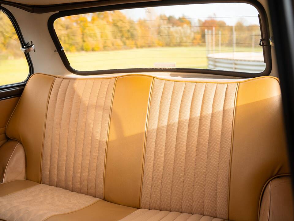 Immagine 26/36 di Innocenti Mini 1001 Export (1972)