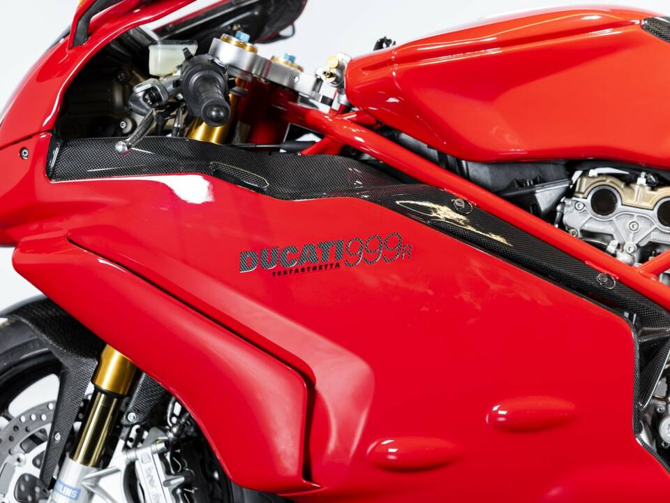 Bild 11/40 von Ducati DUMMY (2004)