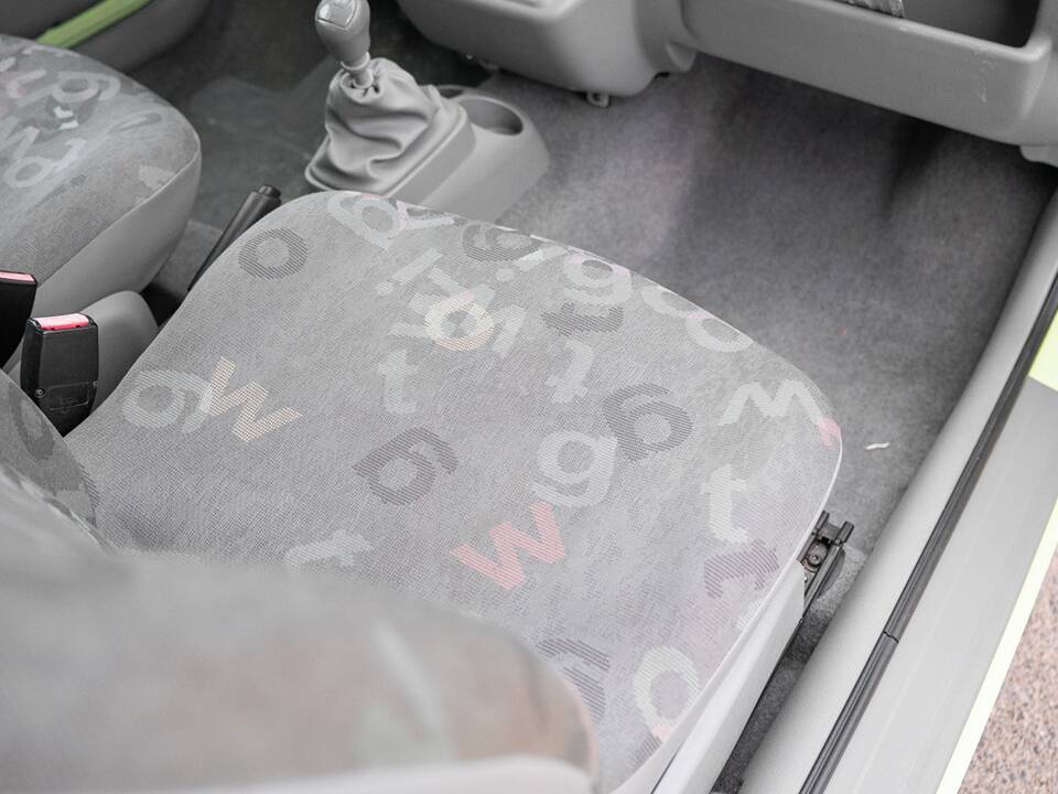 Image 18/36 of Renault Twingo 1.2 16V (2005)