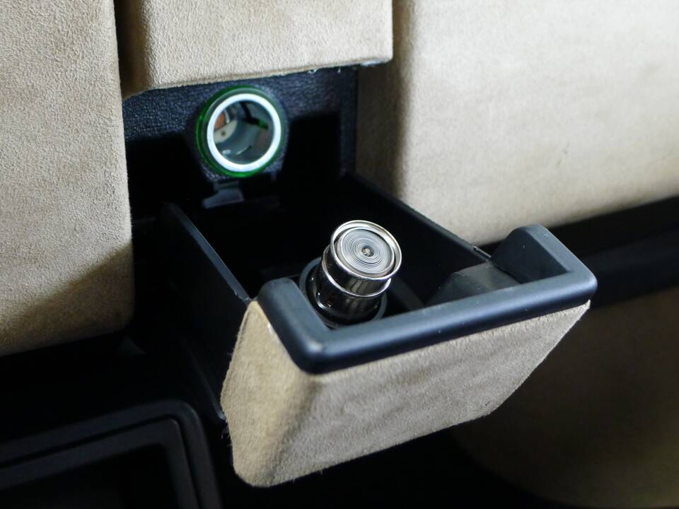 Image 3/47 of Lancia Y10 LX I.E. (1991)