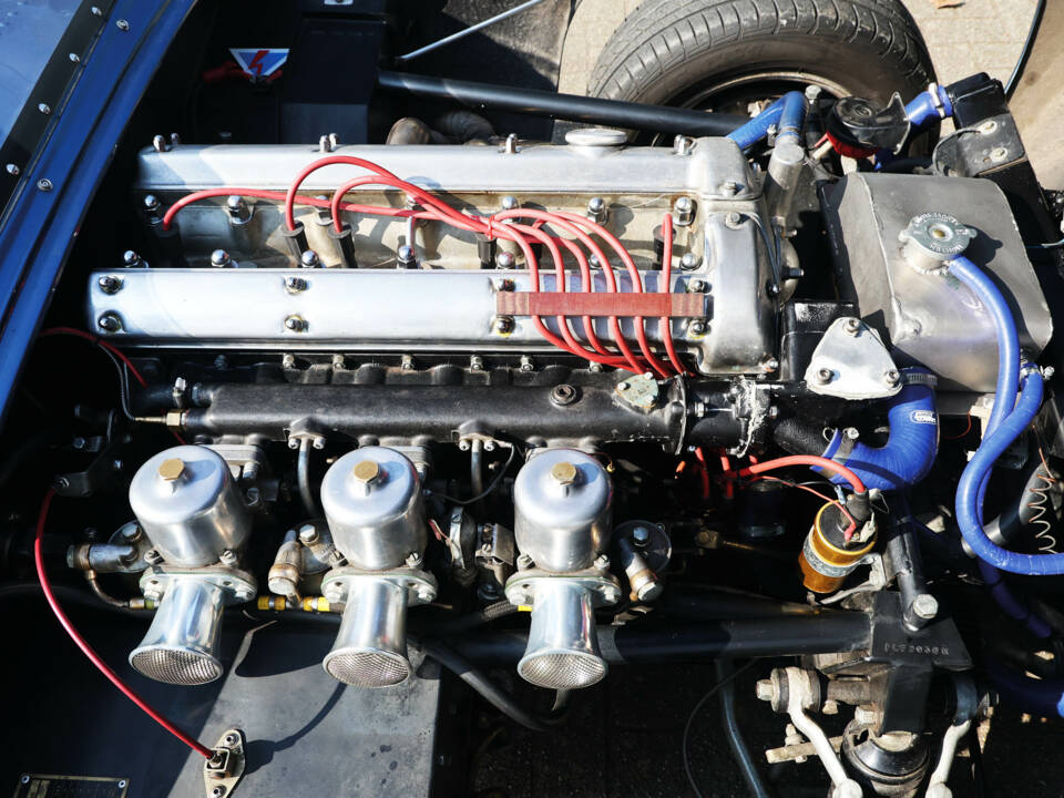 Image 58/60 of Jaguar D-Type (1967)