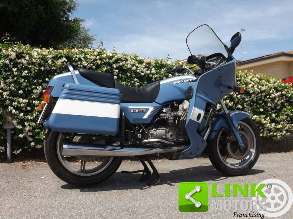 Image 4/10 de Moto Guzzi DUMMY (1994)