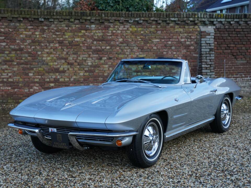 Image 43/50 of Chevrolet Corvette Sting Ray Convertible (1964)