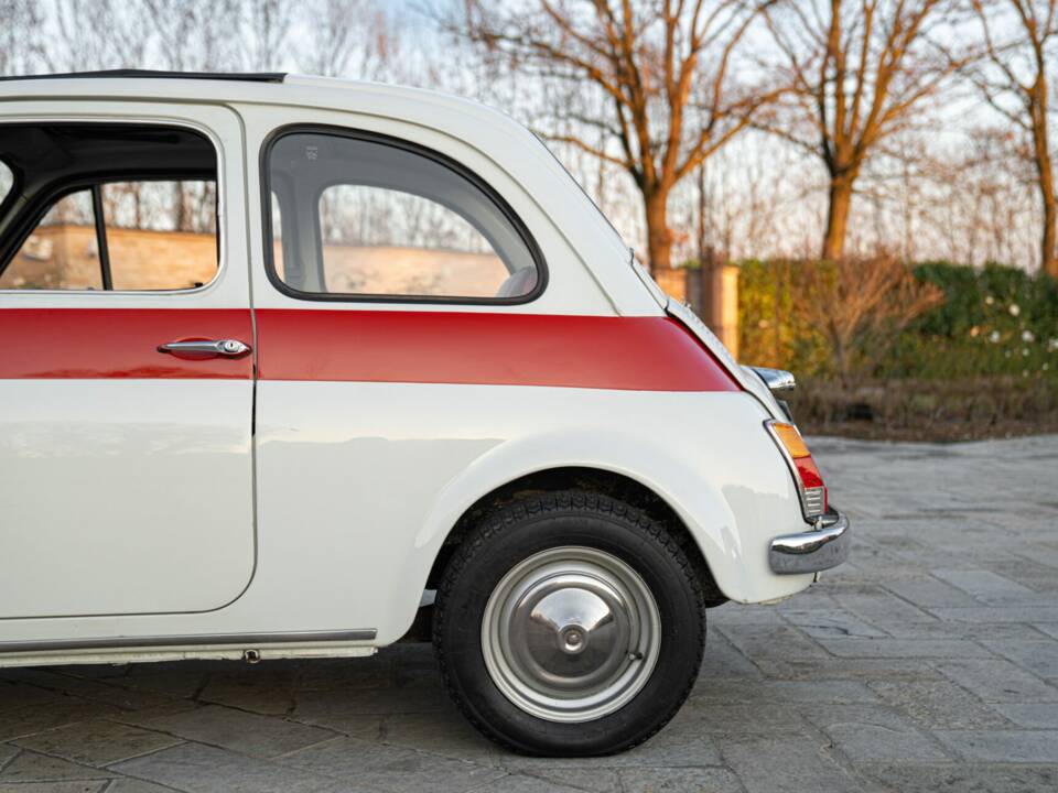 Image 21/50 of FIAT 500 F (1970)