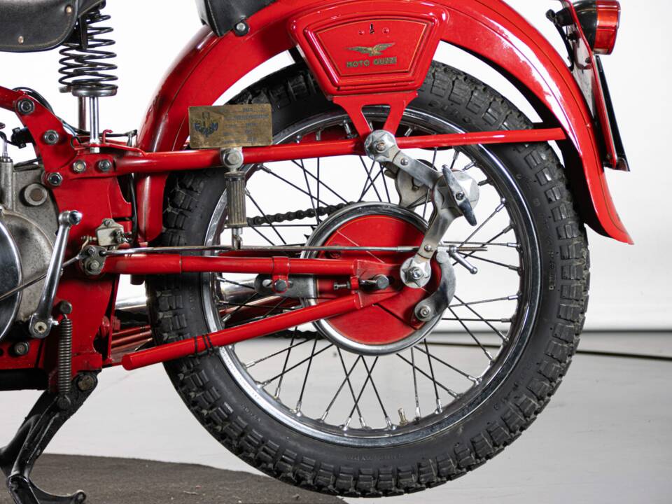 Immagine 15/50 di Moto Guzzi Falcone Turismo (1960)