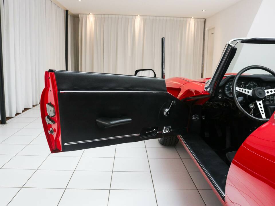 Bild 9/48 von Jaguar E-Type V12 (1973)