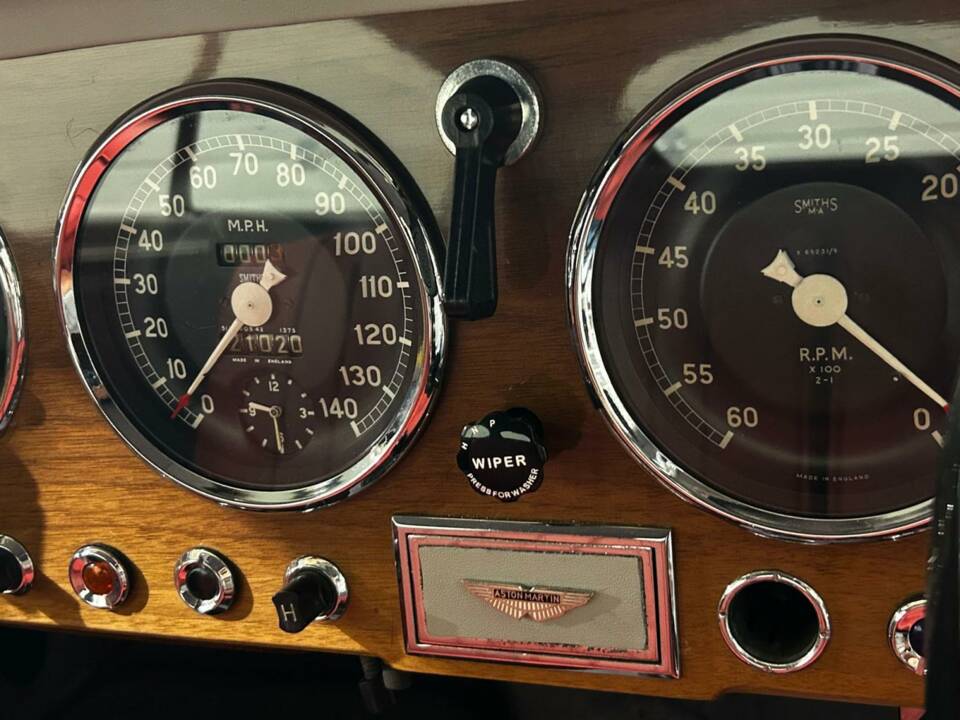 Afbeelding 46/50 van Aston Martin DB 2&#x2F;4 Mk II (1955)